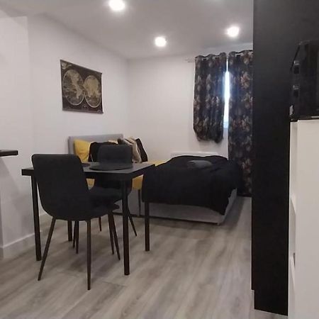 Stylish Home From Home ออร์พิงตัน ภายนอก รูปภาพ